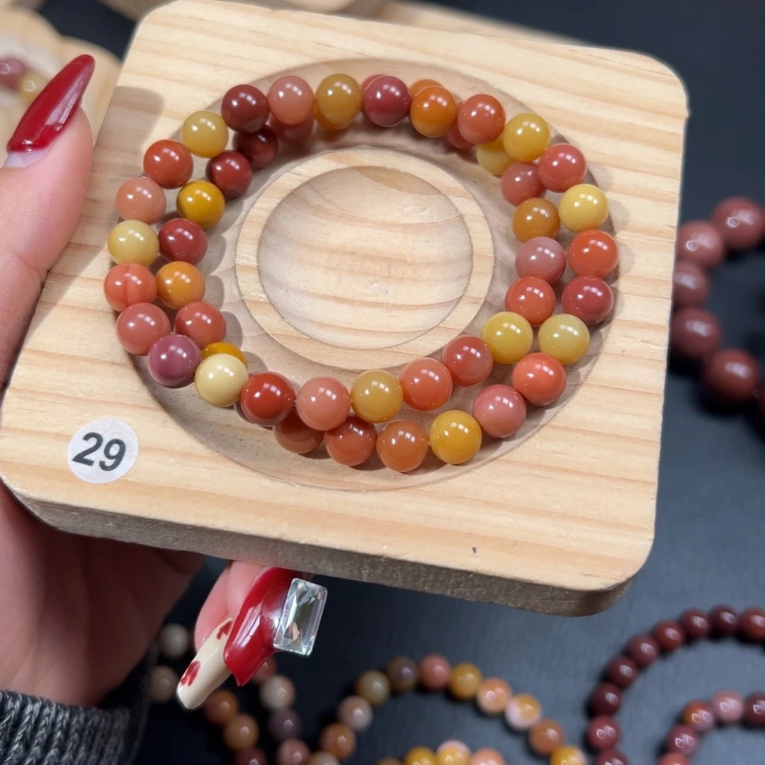 步***糕石英质玉未镶嵌手链38