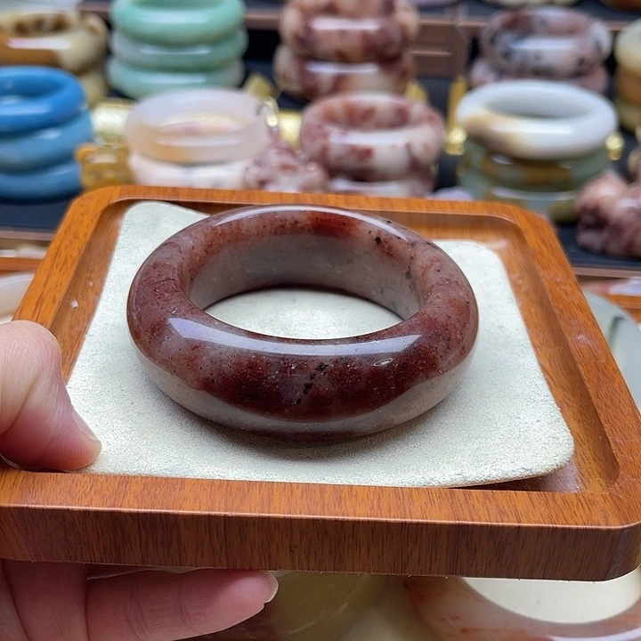 石英质玉合金手镯