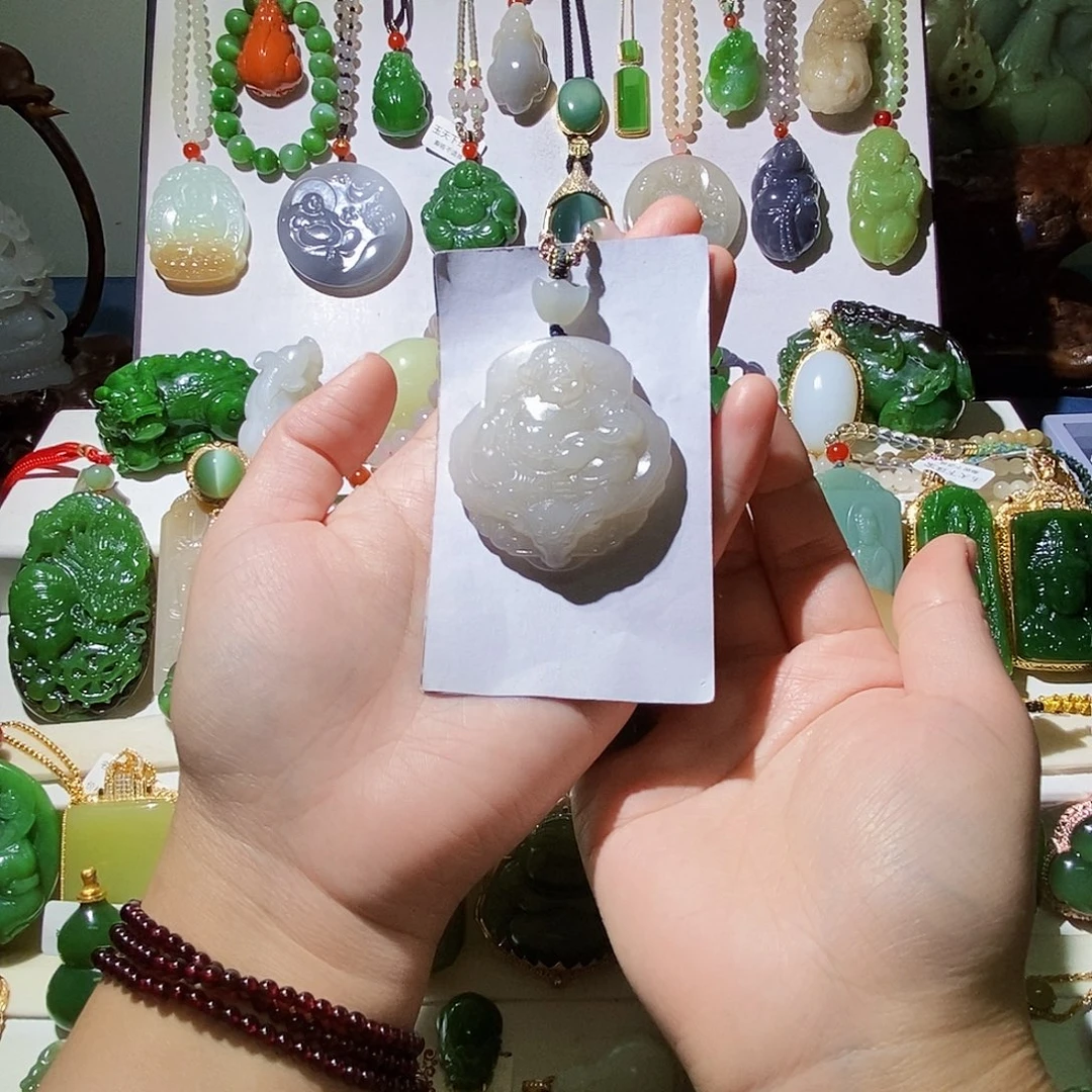 和田玉未镶嵌颈饰