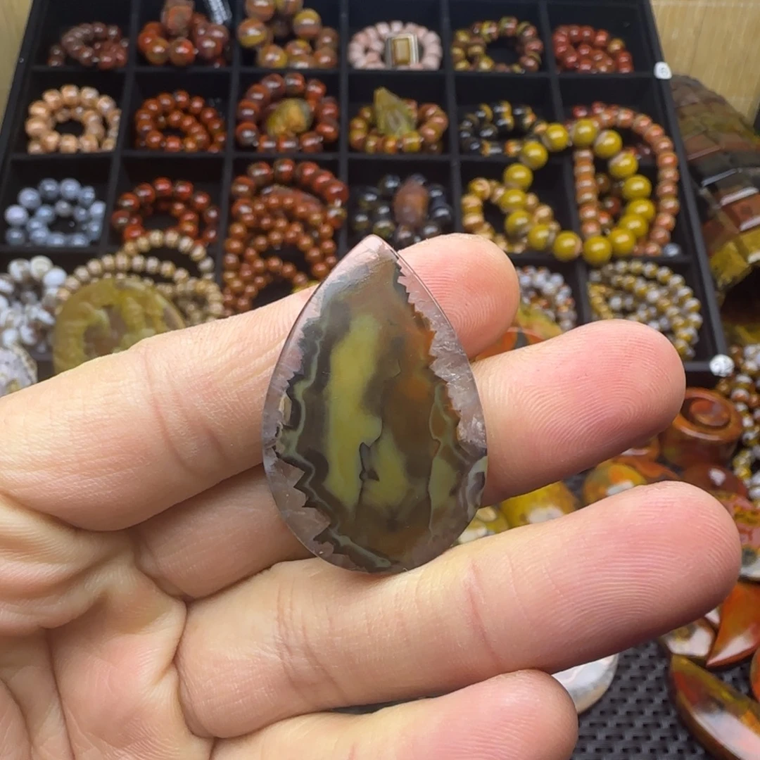 玛瑙/玉髓未镶嵌颈饰