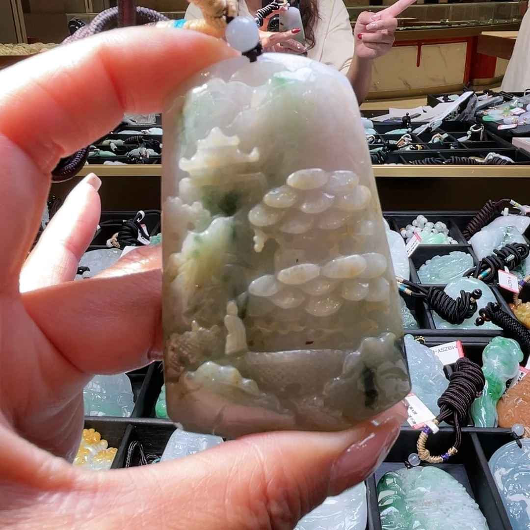 翡翠颈饰未镶嵌一个