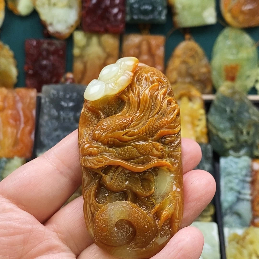 蛇纹石玉未镶嵌颈饰龙福利款