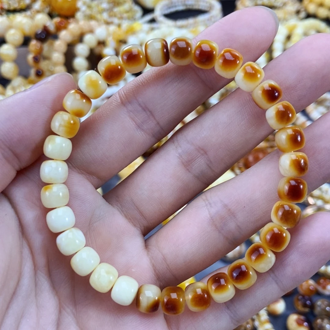 琥珀未镶嵌手链7.5mm尺寸沁色渐变手串