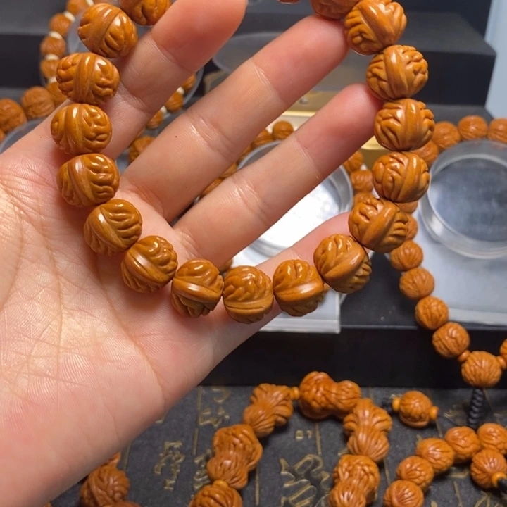 桃核手串凤羽金蟾手串