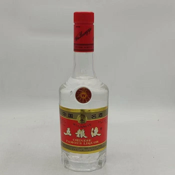 1996年长城塑盖五粮液 52% 111-29