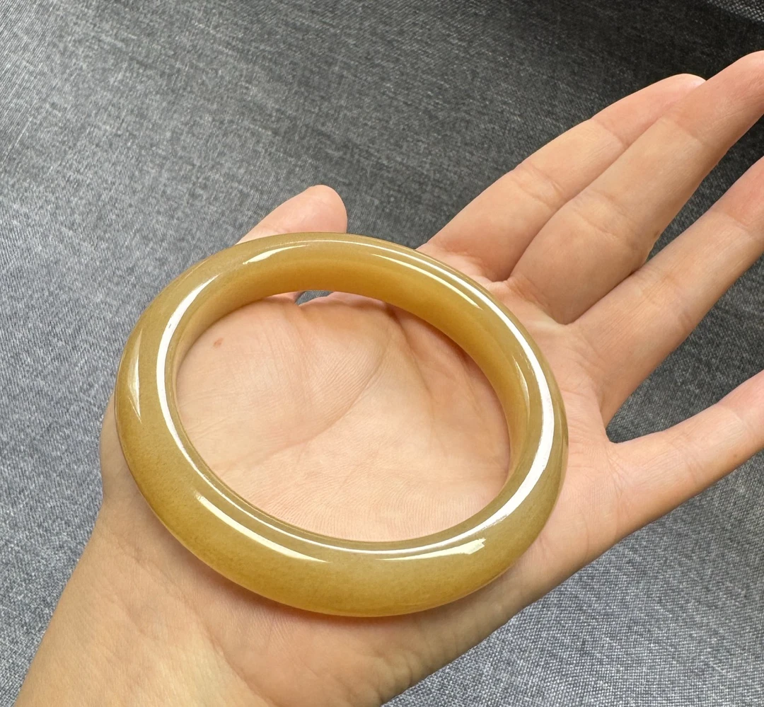 天然和田玉手镯玉镯女士礼物精品