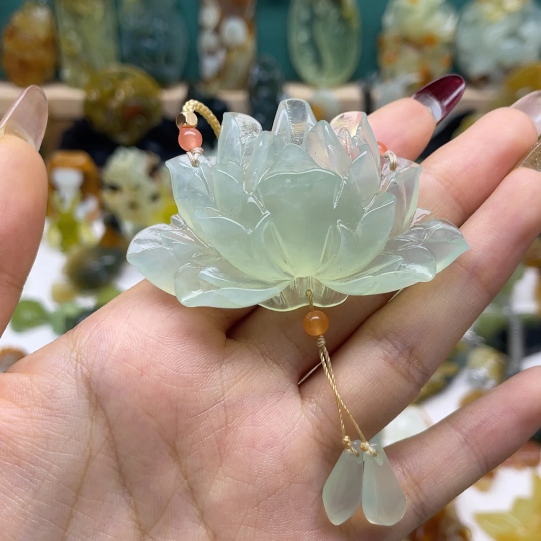 蛇纹石玉吊坠(不含链)未镶嵌