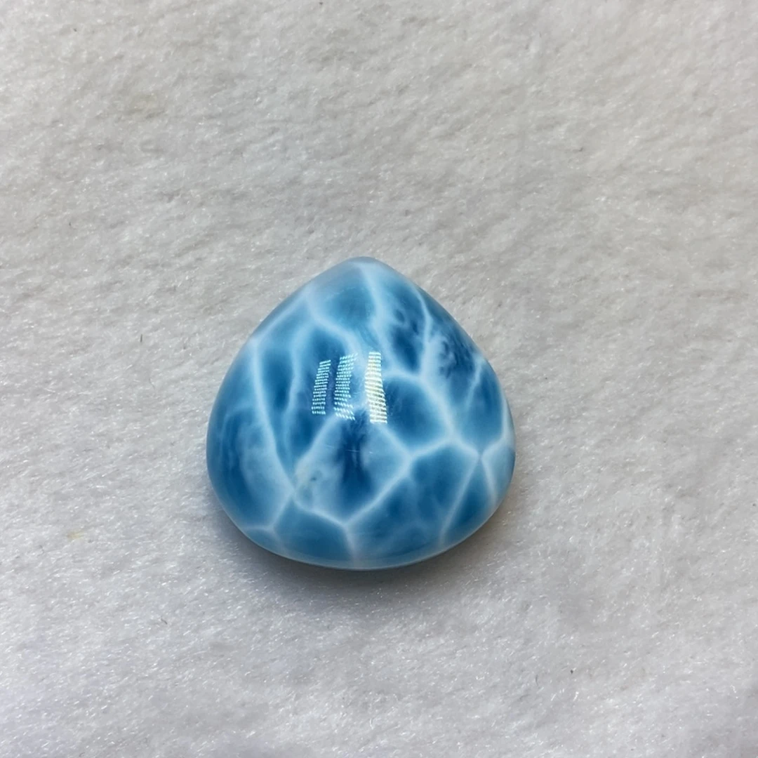 针钠钙石（海纹石）未镶嵌颈饰