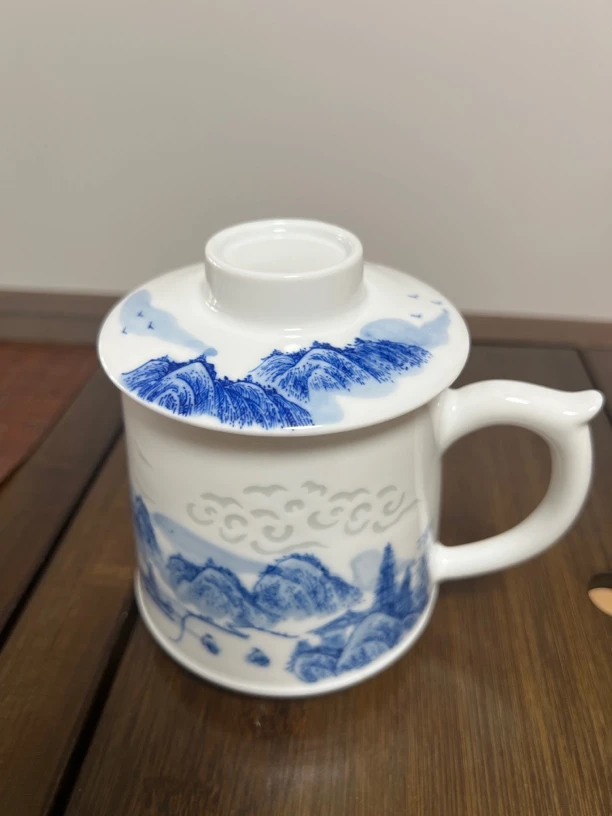 景德镇手工手绘青花白瓷山水水杯家用办公杯泡茶杯茶具陶瓷带盖