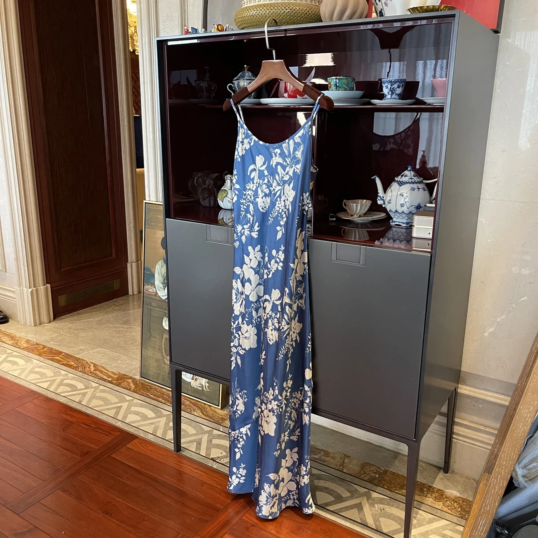 MYL 桑蚕丝蓝色印花吊带裙2023夏季时尚无袖休闲长裙