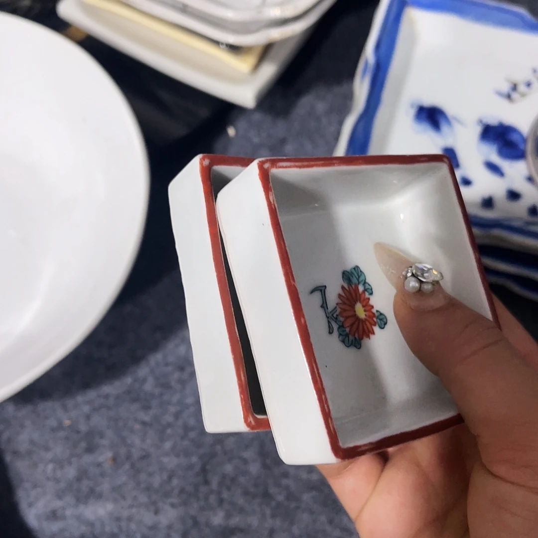 瓷片天****茶你好忙的嘛啊哈哈