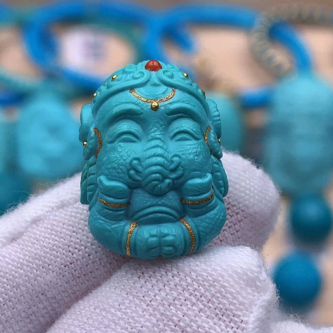 绿松石未镶嵌珠宝奇石