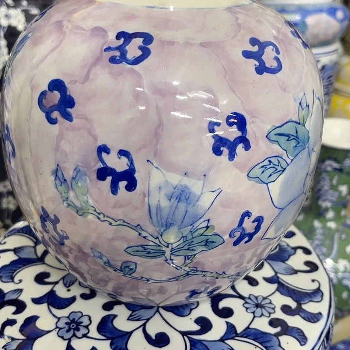 陶瓷制品摆件粉彩无盖宝珠罐