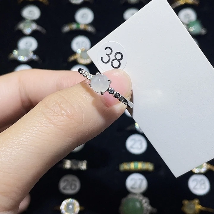 翡翠未镶嵌戒指戒指