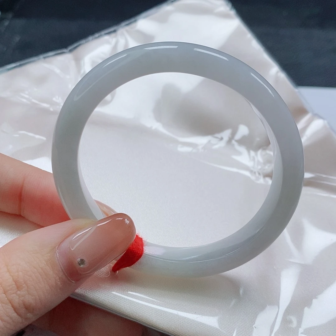 【闪购商品】未镶嵌手镯（贵妃镯）翡翠481号