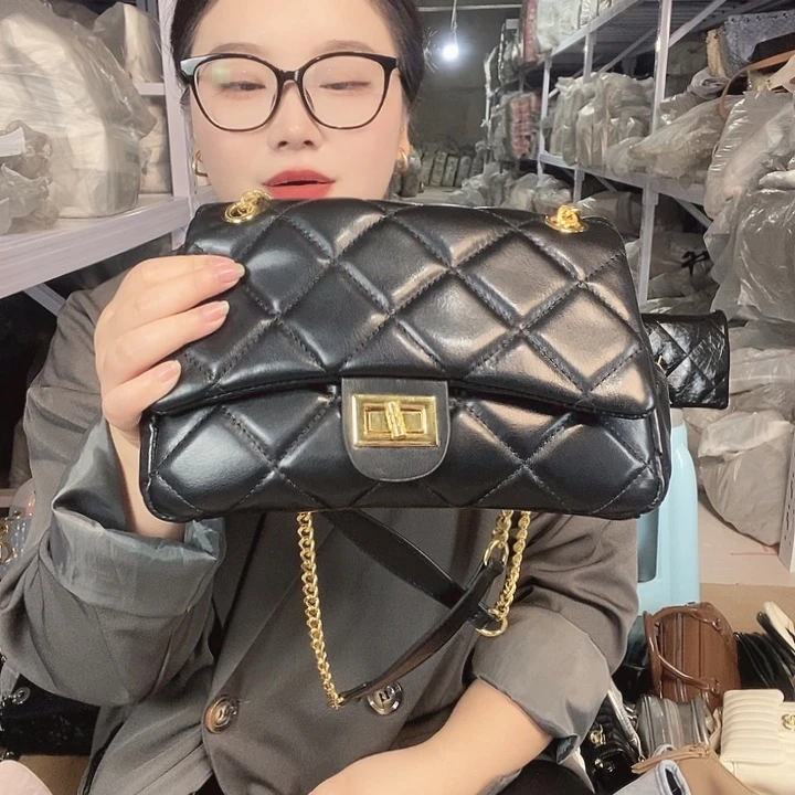 PU黄牛皮（革）PVC时尚潮流时尚