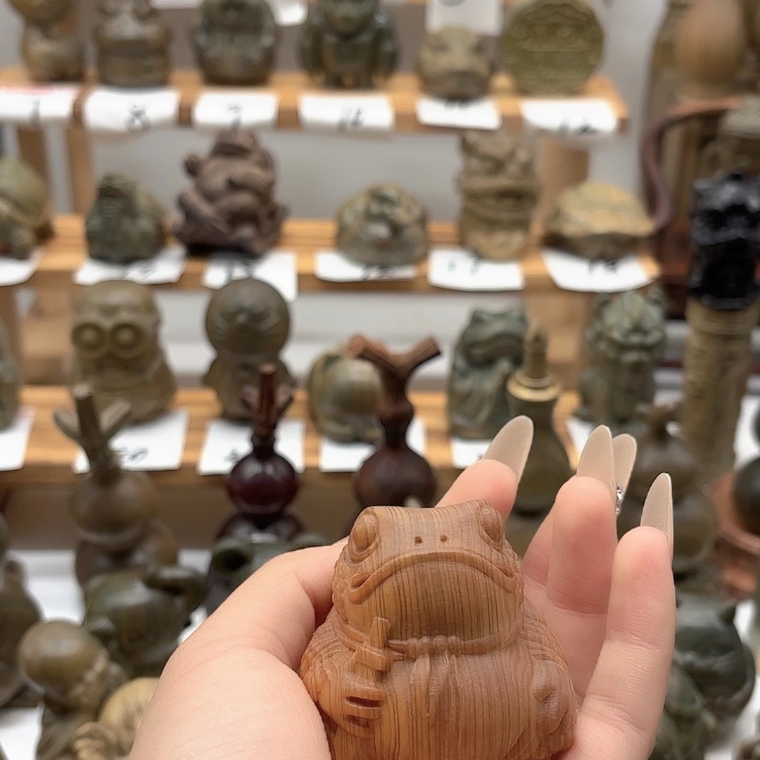 地***蛋木崖柏木蛙忍者摆件