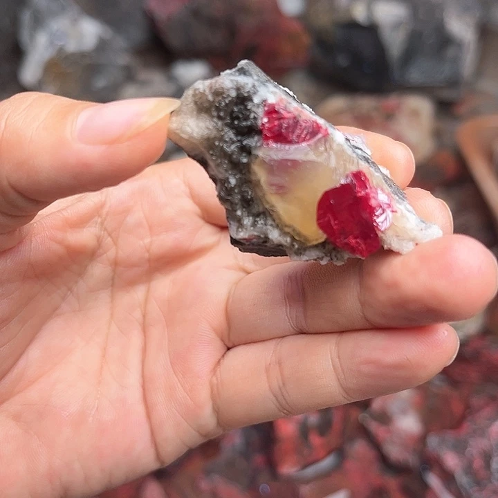 【闪购商品】天然辰砂天然原矿朱砂摆件