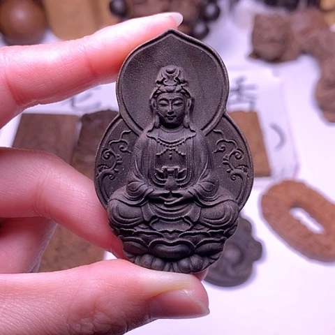 檀香木吊坠檀香阴沉观姐姐牌子