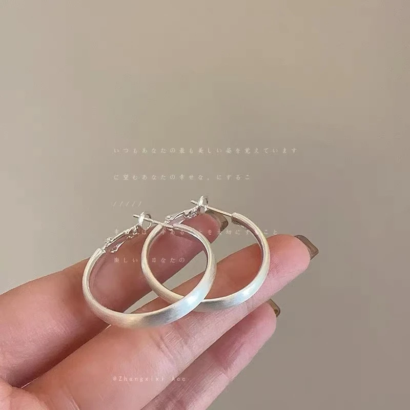 铜合金耳饰 简约拉丝金属素圈耳圈女小众高级感个性独特精致时尚