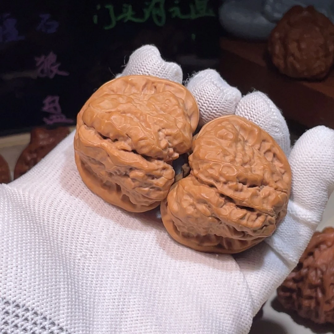 文玩核桃把件4241，蛤蟆头8296