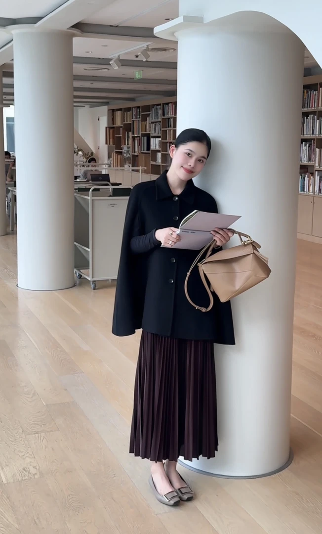 Trum Acme~黑色插肩袖直下摆女通勤毛呢外套斗篷大衣2025秋冬