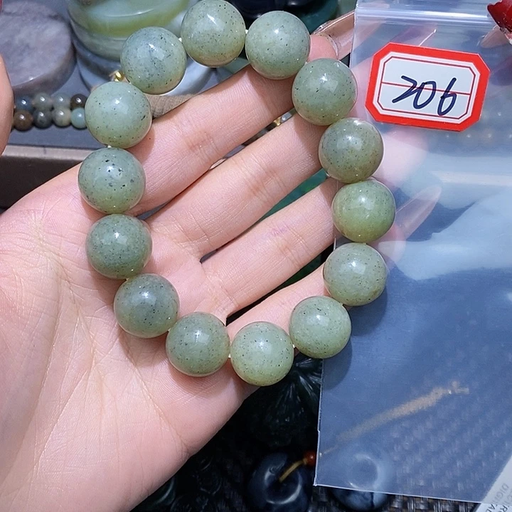 和田玉和田玉边角料随机发未镶嵌