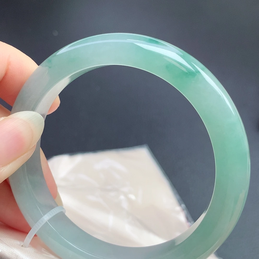 翡翠未镶嵌手镯56.7圈口