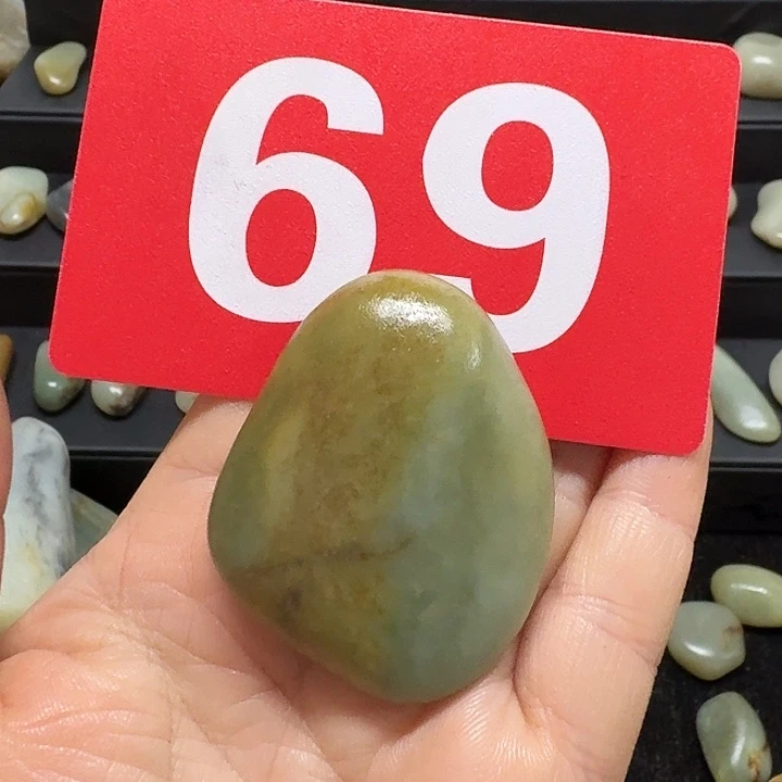 和田玉（糖玉）未镶嵌挂件