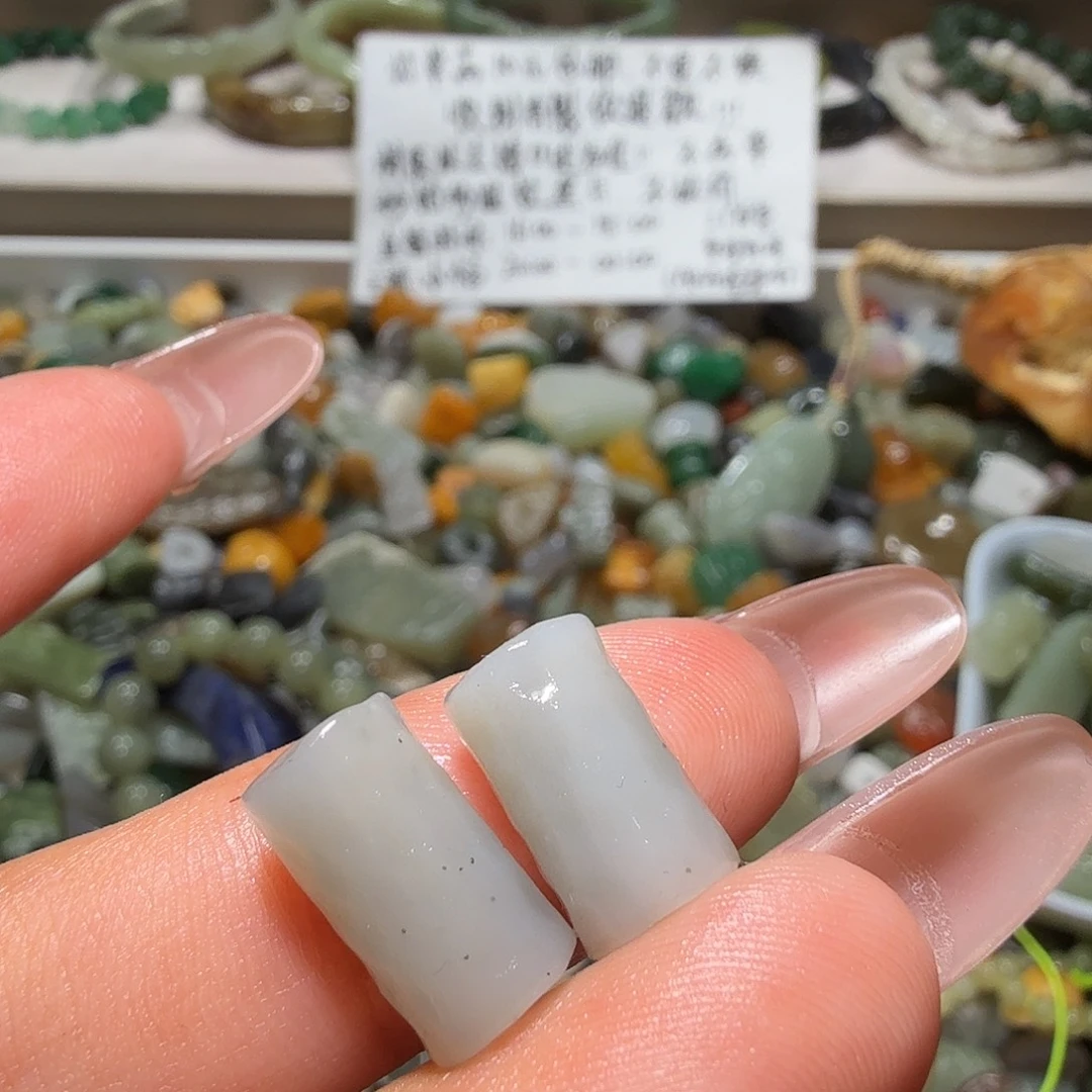 和田玉未镶嵌珠宝奇石