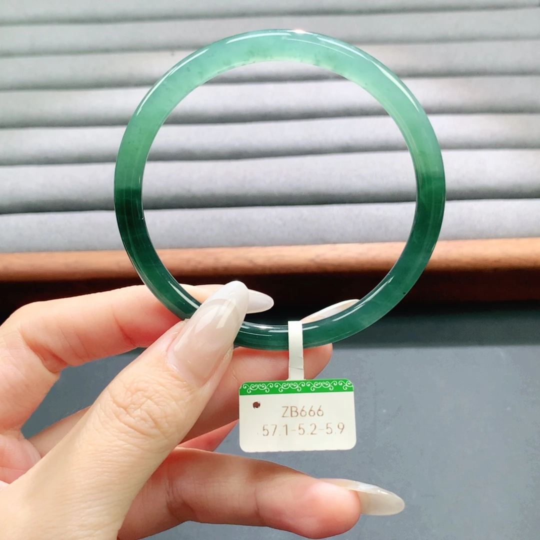 翡翠未镶嵌手镯天然