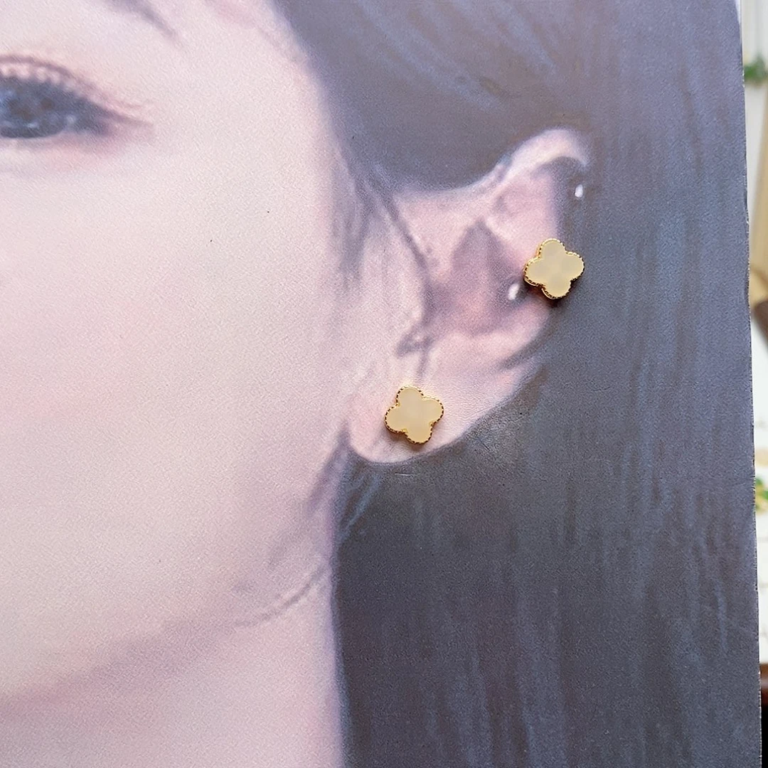 和田玉银S925镶嵌耳饰