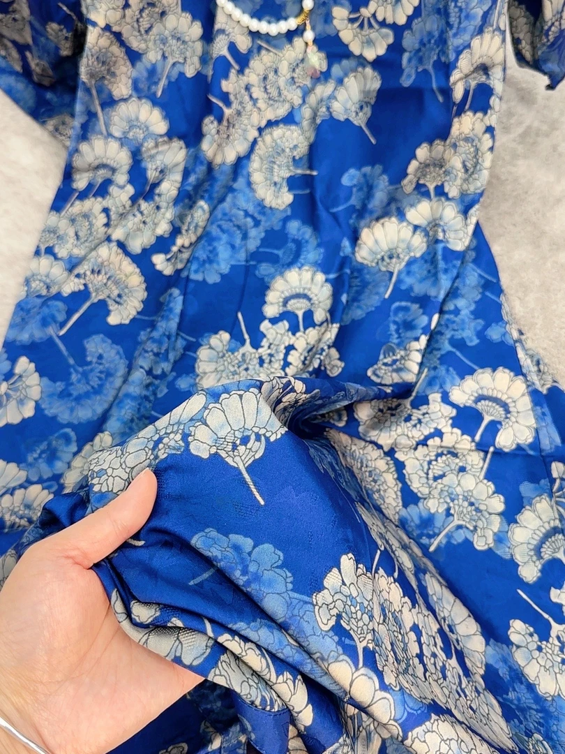 2025早春新款刺绣国风优雅高贵气质连衣裙3