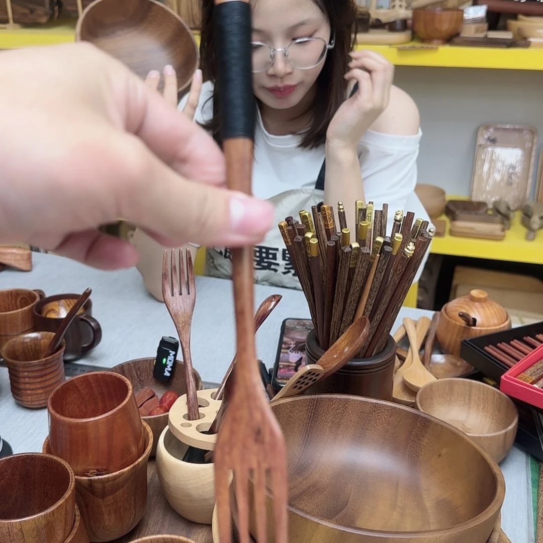 木类泡面叉子。。。。。。