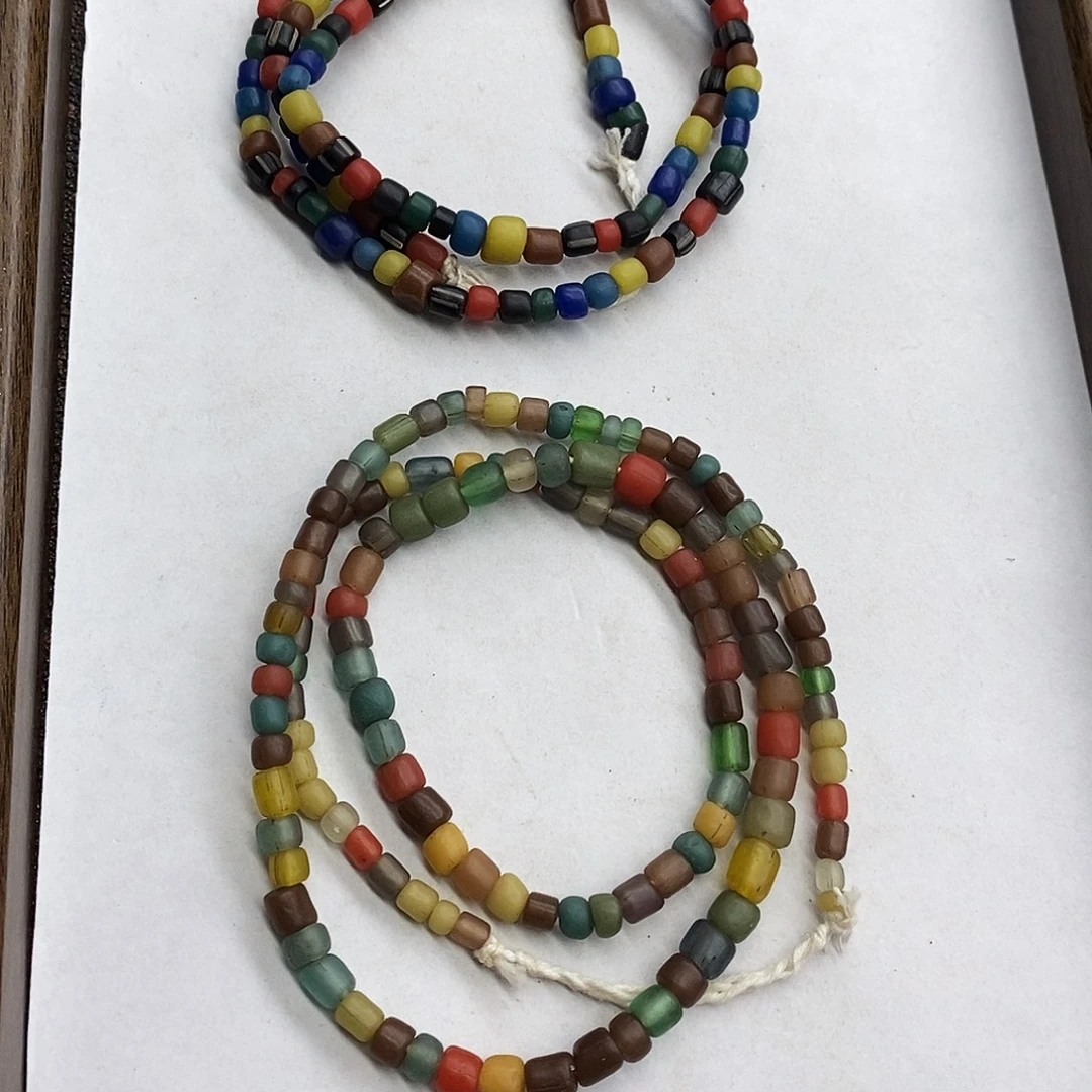 颈饰琉璃多宝楼兰一条