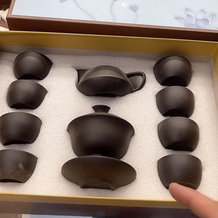 孤品茶具套装等。
