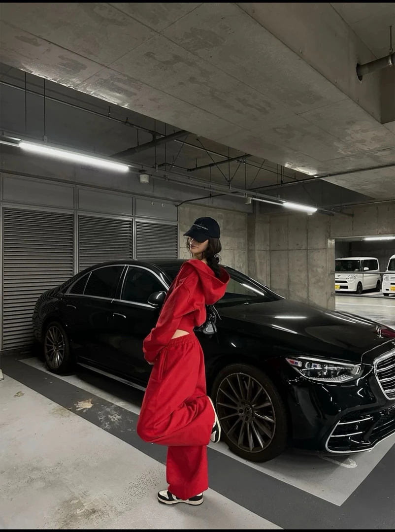 早春lu家休闲显瘦连帽红色卫衣阔腿裤套装