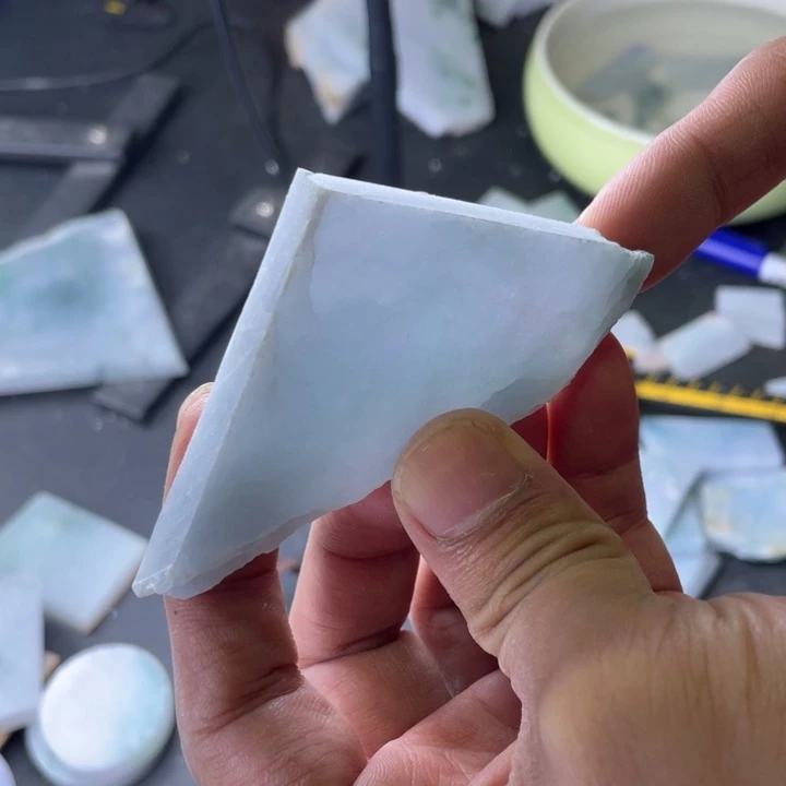 定制翡翠未镶嵌翡翠