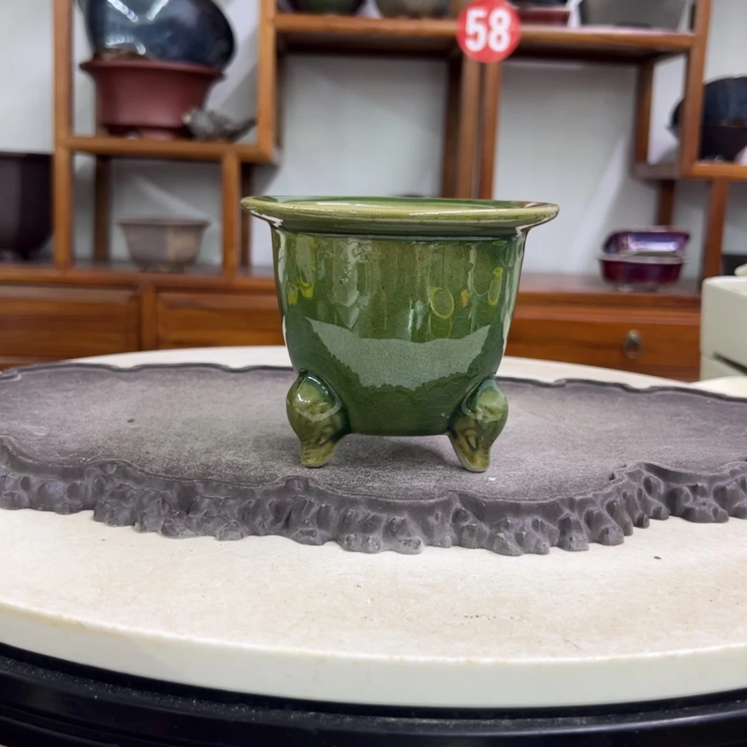 紫砂花盆瑕疵气孔9-10.5。