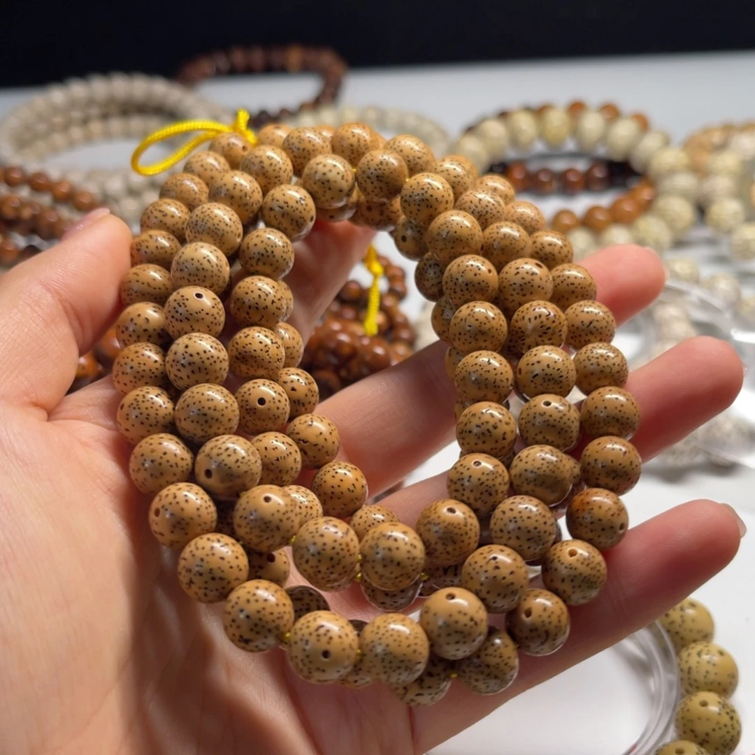 吊坠星月菩提10圆珠奶油皮