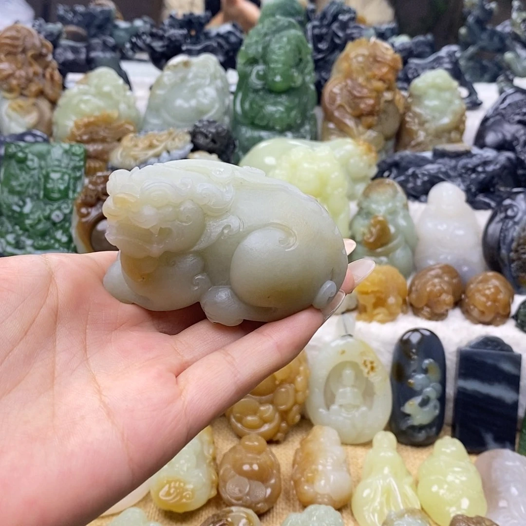 不***你和田玉未镶嵌颈饰