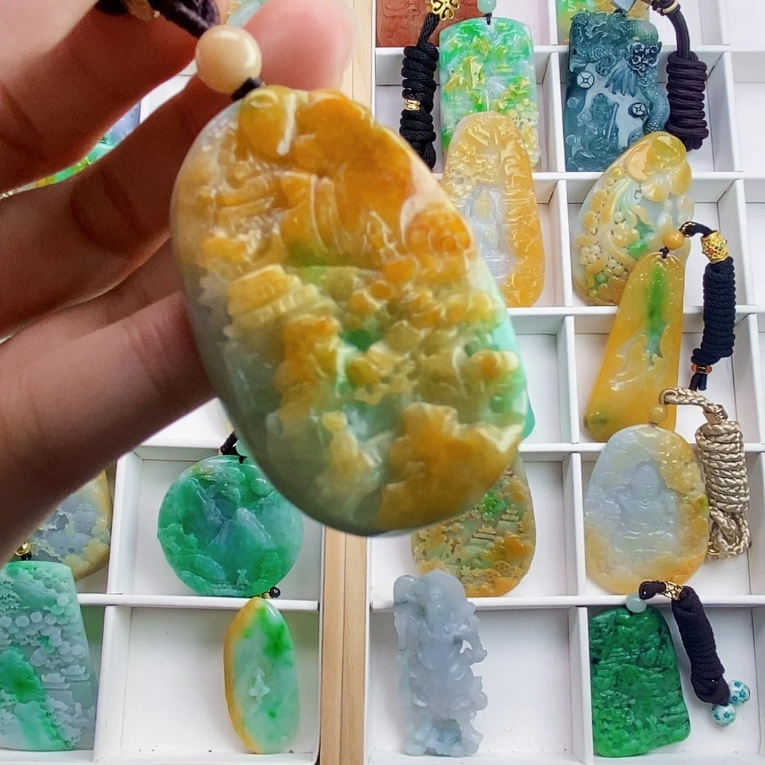 翡翠未镶嵌颈饰翡翠