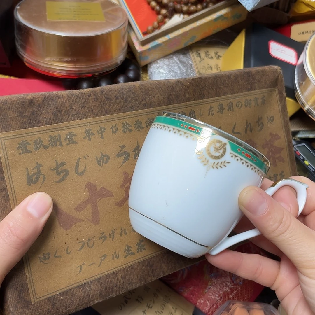 紫砂小。。。。。。。。。。。。