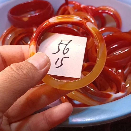 玛瑙/玉髓未镶嵌手镯