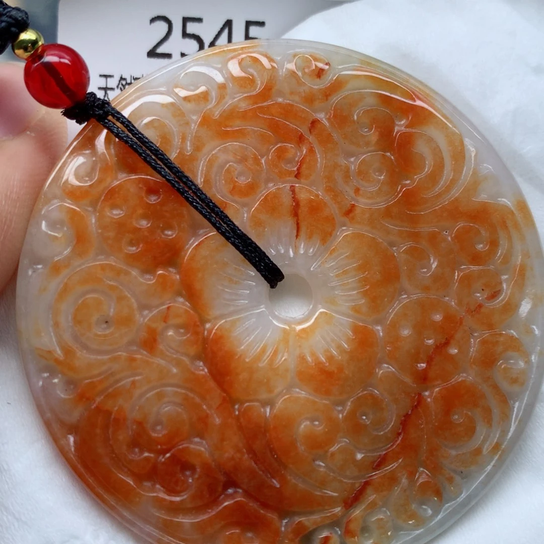 翡翠颈饰未镶嵌牌子