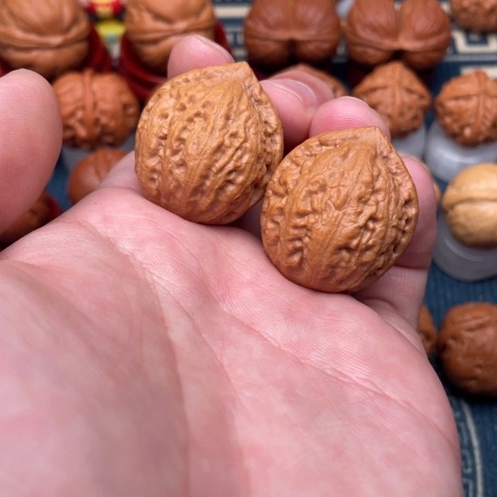 文玩核桃把件小官帽