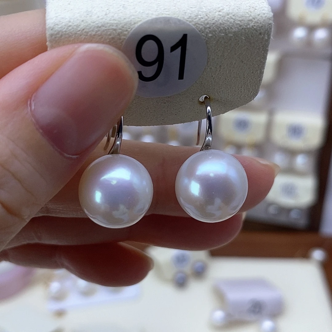 银S925镶嵌耳饰淡水珍珠