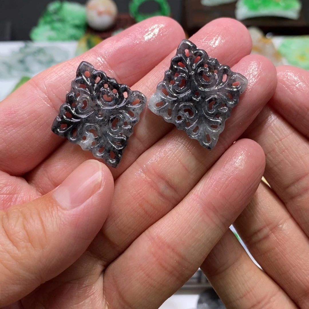 定制翡翠未镶嵌耳饰