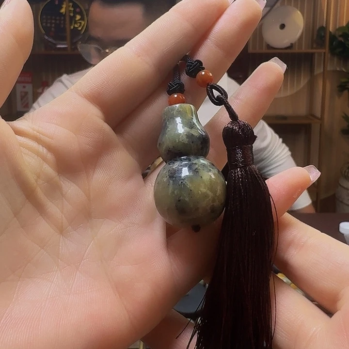 蛇纹石玉手串未镶嵌绝*