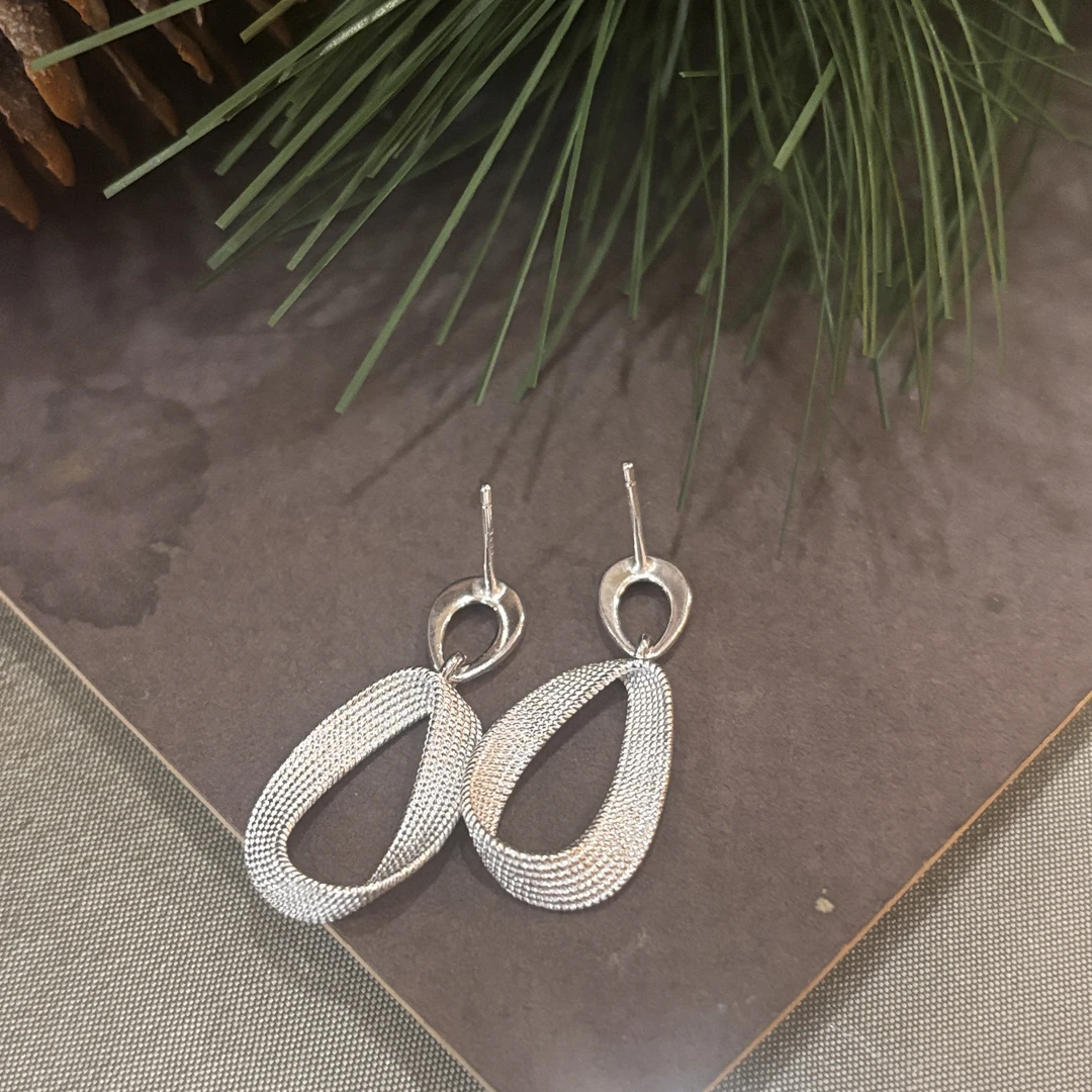 925银银制品 【慧姐韩国正品】2025春夏新椭圆耳环/N0退N0换